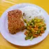 Pastel de carne de puerco al horno con arroz y verduras